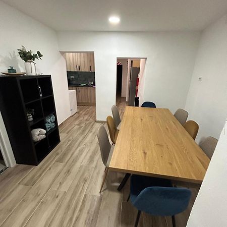 Apartamento Recien Reformado Con 5 Habitaciones Y 3 Banos Μαδρίτη Εξωτερικό φωτογραφία
